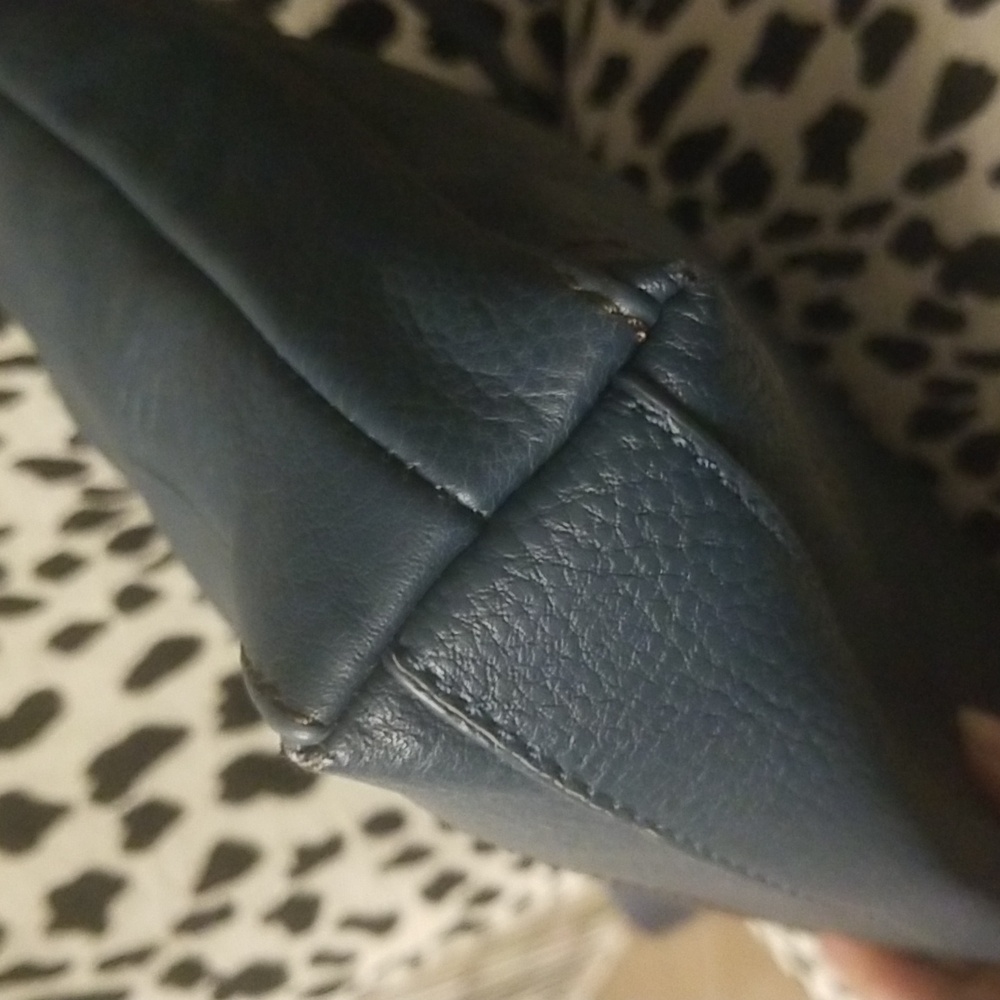 The Sak Iris Leather  Crossbody /Shoulder Bag EUC - Picture 12 of 14